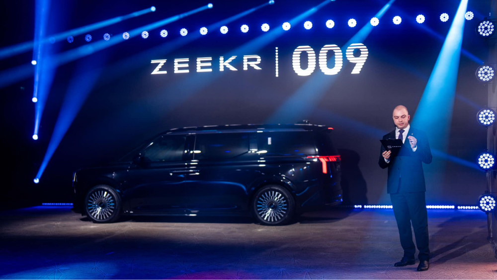 zeekr 009 минивэн электрический боковой черный азербайджан цена