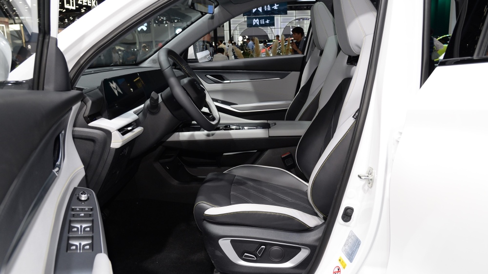 Интерьер Changan CS75 Plus третьего поколения