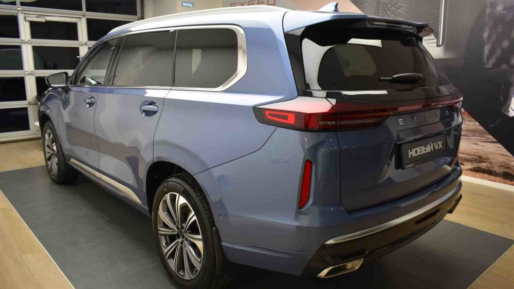 Кроссовер Exeed VX в комплектации Prestige купить новый у дилера автодом Варшавка боковая задняя часть