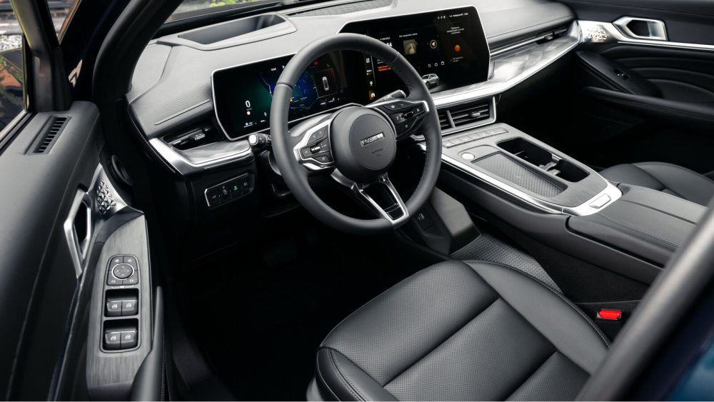 новый кроссовер haval f7 второго поколения салон черная эко-кожа