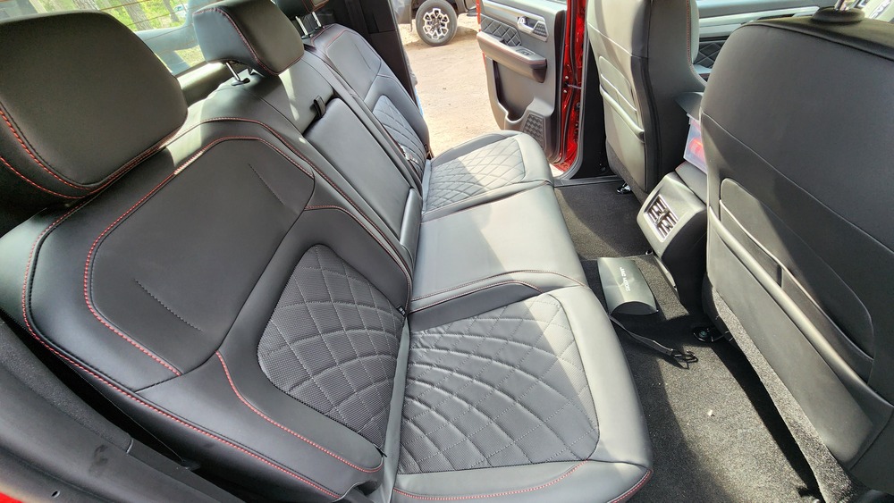 JAC T9 test interior second row seats