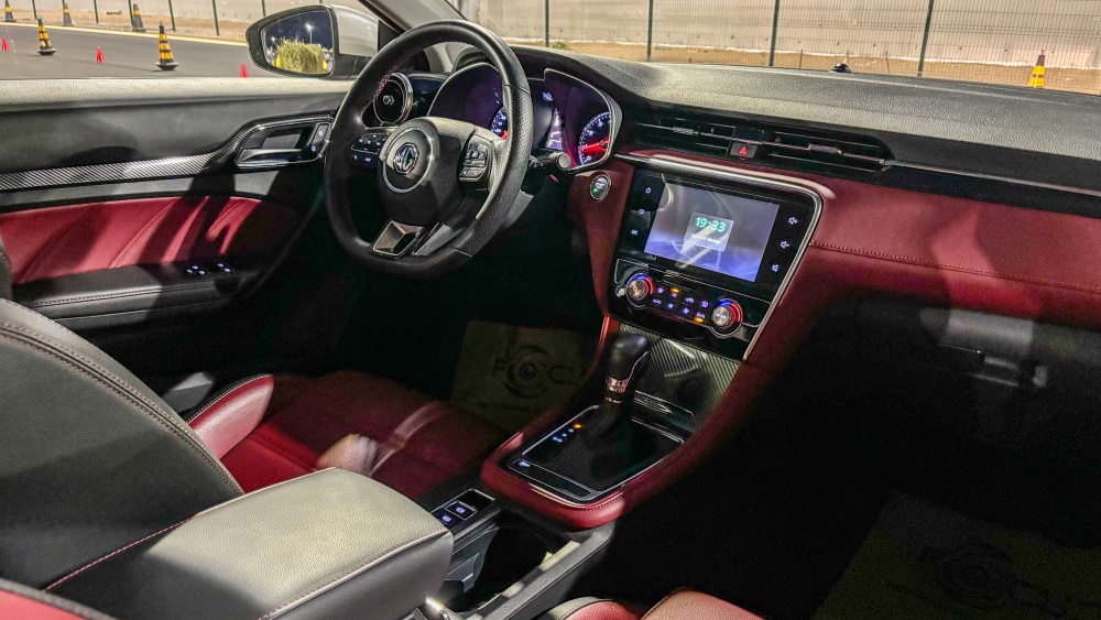 MG 6 в Казахстане интерьер салона