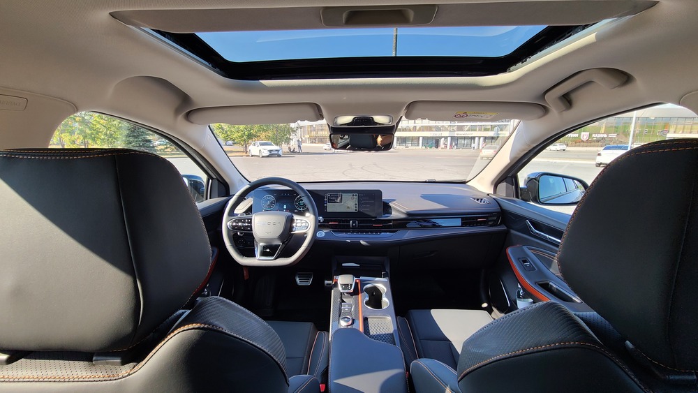 Интерьер салона Omoda S5 GT