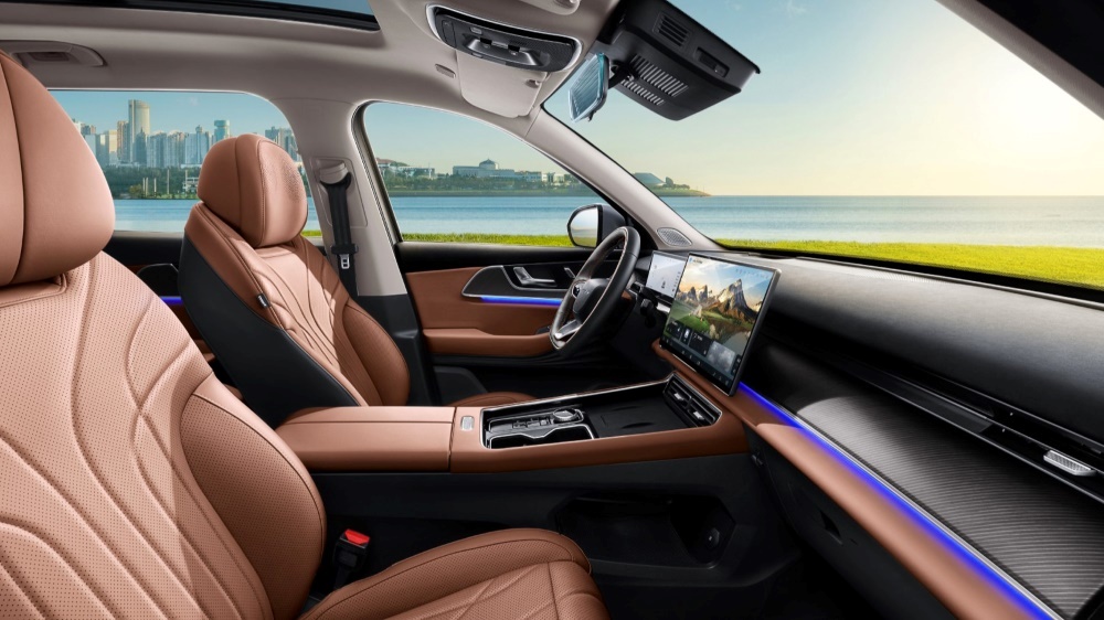 Chery Tiggo 9 для России салон кроссовера