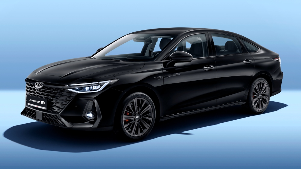 Chery Arrizo 8 Ultra Black Sedan Боковая передняя часть