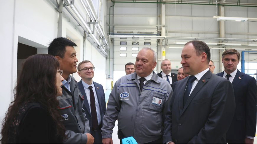 Роман Головченко посетил завод «Белжи» Геннадий Свидерский