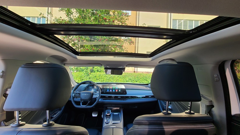 Chery Arrizo 8 интерьер панорамная крыша