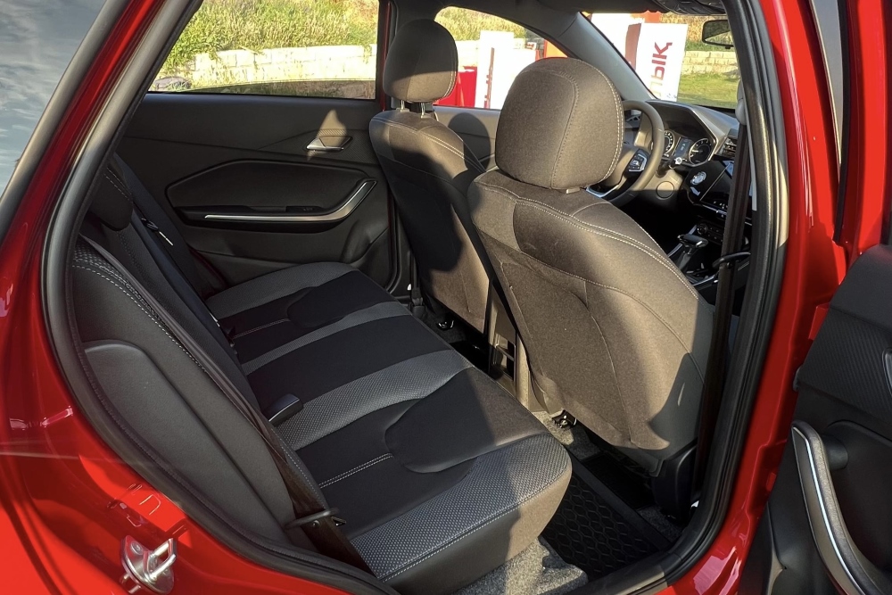 Кроссовер Chery Tiggo 2 Pro салон второй ряд сидений