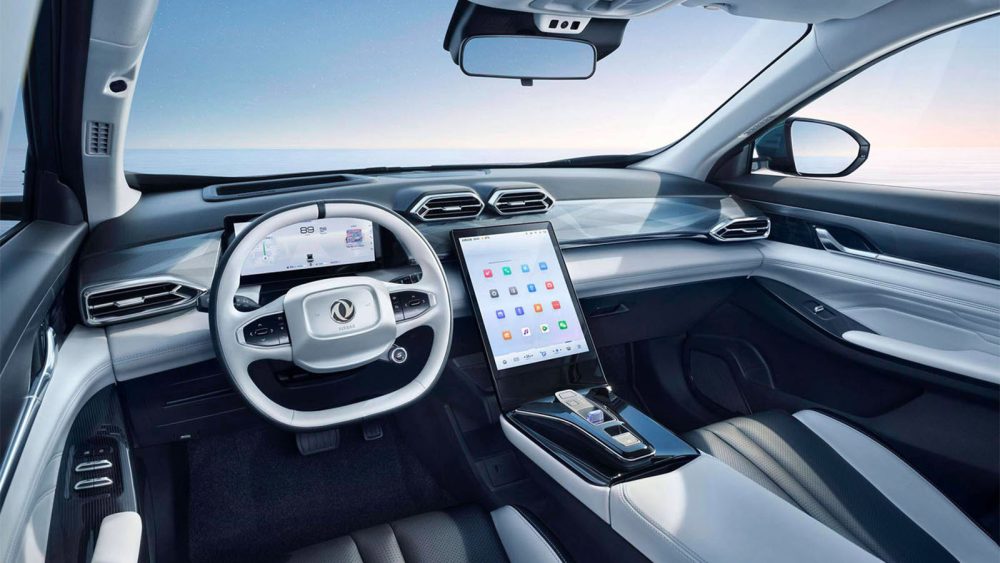 Интерьер салона Dongfeng Aeolus Mage