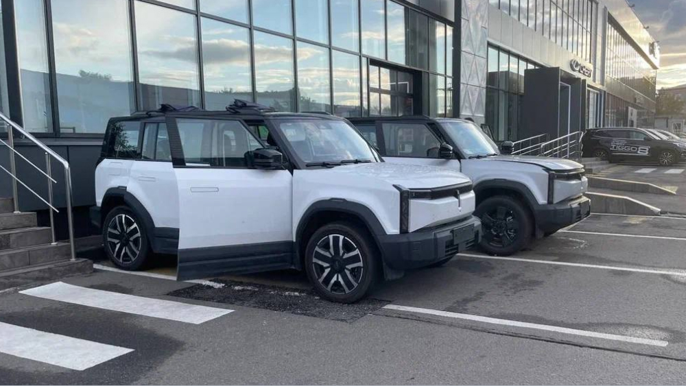 chery icar 03 jaecoo j6 кроссовер передняя сторона