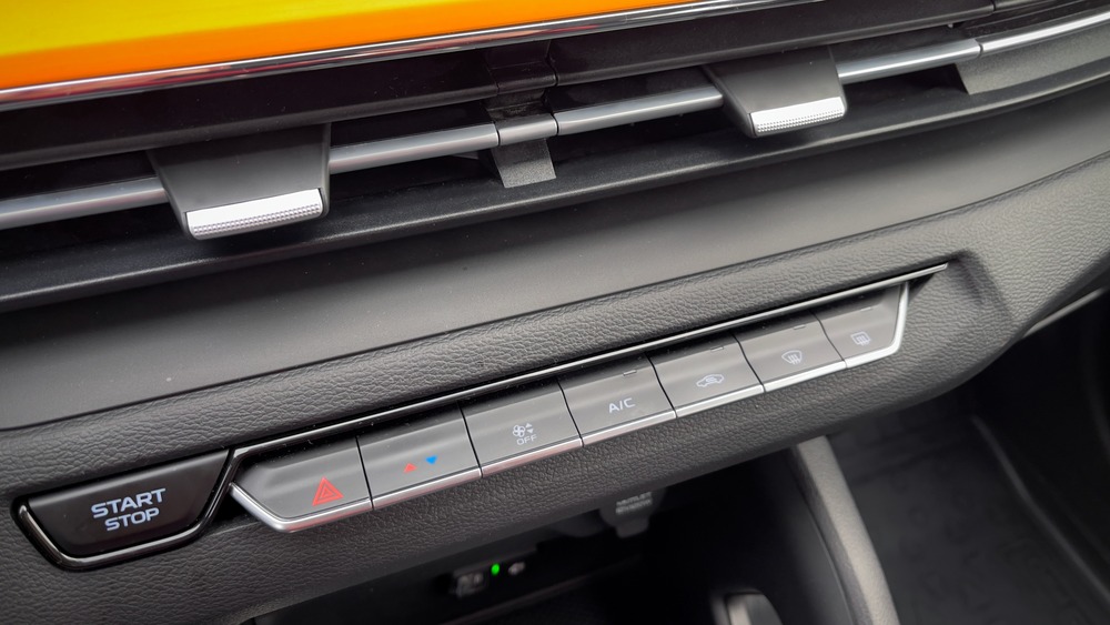 Livan X3 Pro тест салона интерьерные клавиши кнопки