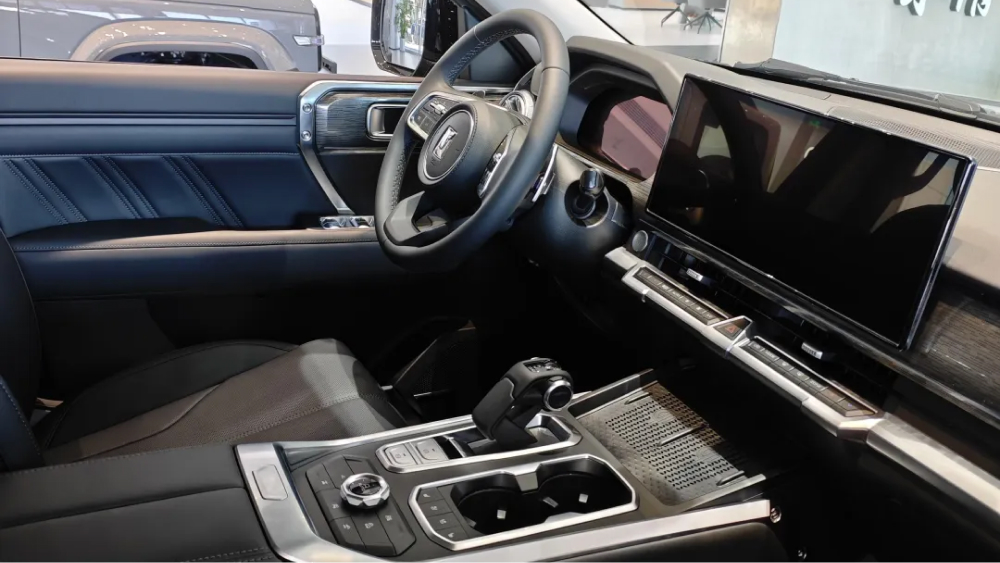 бензобак 400 от дилера в Китае, черный салон