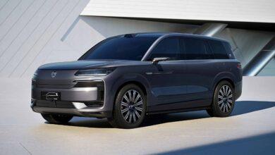 В Китае опубликованы официальные изображения нового кроссовера BYD Denza N9 В Китае опубликованы официальные изображения нового кроссовера BYD Denza N9