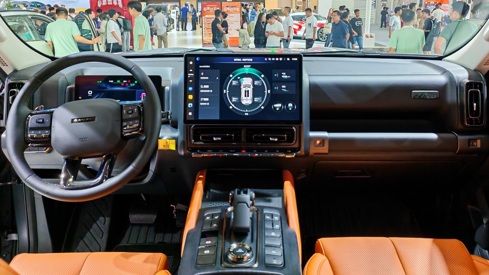 Интерьер внедорожника Haval H9 в Тяньцзине