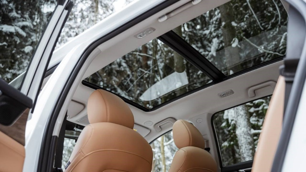 Evolute i-Space панорамная крыша цена салон салон