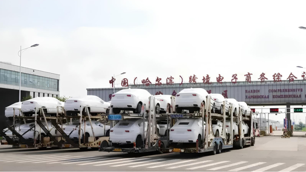 geeely tugellaknowstar g11 первая партия отправилась в Россию yufun auto