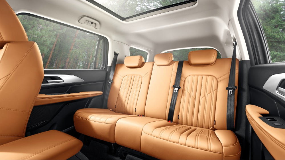 haval h5 красный салон второй ряд сидений