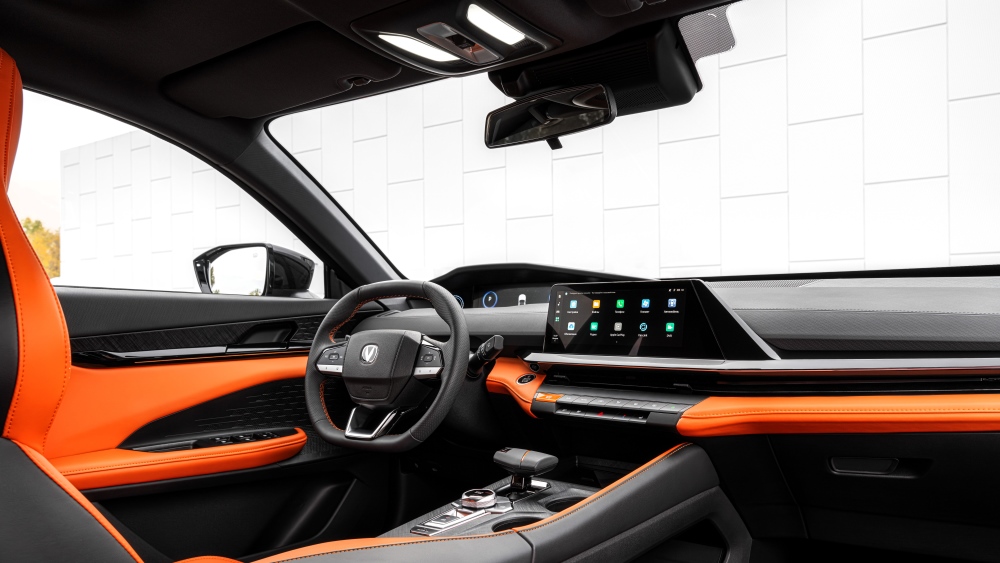 Changan Uni-V Sport в интерьере Казахстана