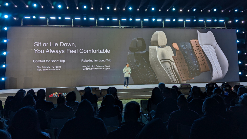 jaecoo j5 кроссовер салон серый отделка передних сидений обивка экокожей