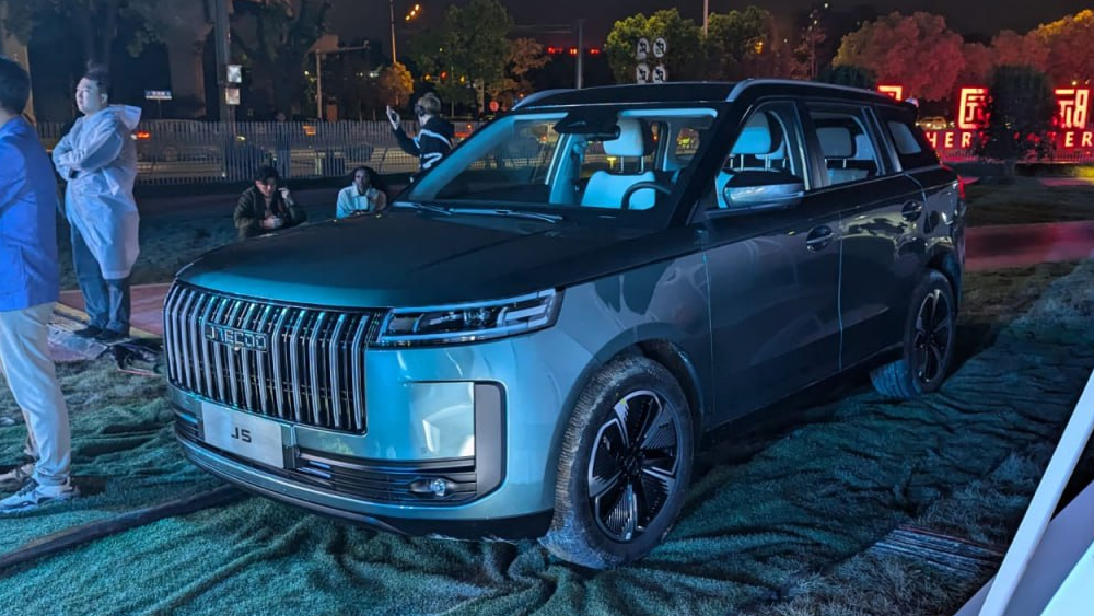 jaecoo j5 кроссовер боковая передняя новая серая китай