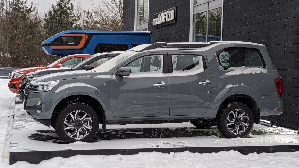 Вид сбоку пикапа Oting Palasso в России