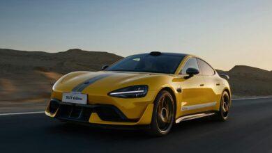 В Китае начались предварительные продажи суперкара Xiaomi SU7 Ultra 1500 л.с. по цене 114 200 долларов.