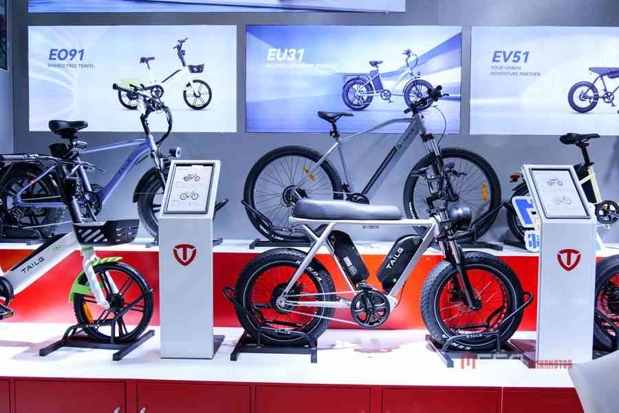 The 136th Canton Fair: Chinese Electric Vehicle Manufacturers Shine with New Quality and Efficiency, Marching Towards a Greener Future The 136th Canton Fair: Chinese Electric Vehicle Manufacturers Shine with New Quality and Efficiency, Marching Towards a Greener Future The 136th Canton Fair Chinese E Vehicle Manufacturers Shine with New Products news12