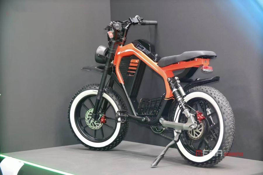 Обзор брендов китайских электромотоциклов представленных на выставке EICMA 2024.