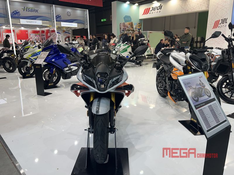 На выставке EICMA 2024 китайские бренды мотоциклов заняли видное место, представив множество новых моделей