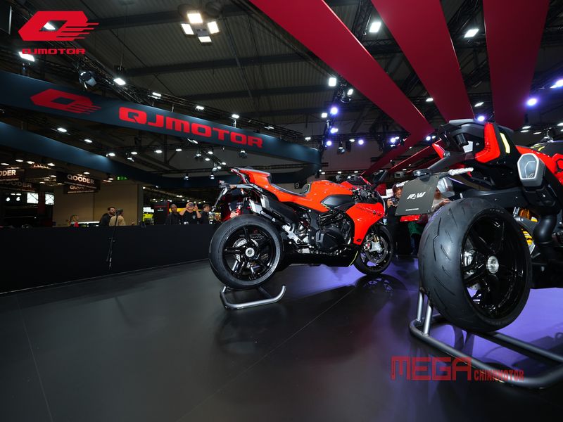 Китайский бренд QJMOTOR представил мотоцикл SRK1000 и полную линейку своих моделей на выставке EICMA 2024