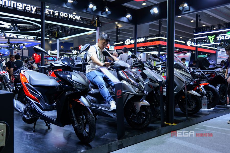 The 136th Canton Fair: Chinese Motorcycle Companies Shine with New Products and Global Ambitions The 136th Canton Fair: Chinese Motorcycle Companies Shine with New Products and Global Ambitions The 136th Canton Fair Chinese Motorcycle Companies Shine with New Products17