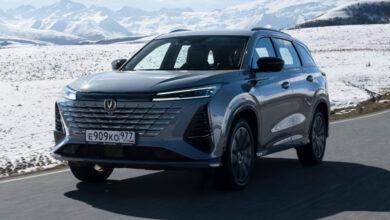 В России кроссовер Changan CS75 Plus нового поколения поступит в продажу в трёх комплектациях. В России кроссовер Changan CS75 Plus нового поколения поступит в продажу в трёх комплектациях.