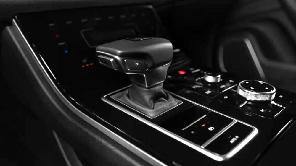 Кроссовер Dongfeng DFSK ix7 обновил интерьер