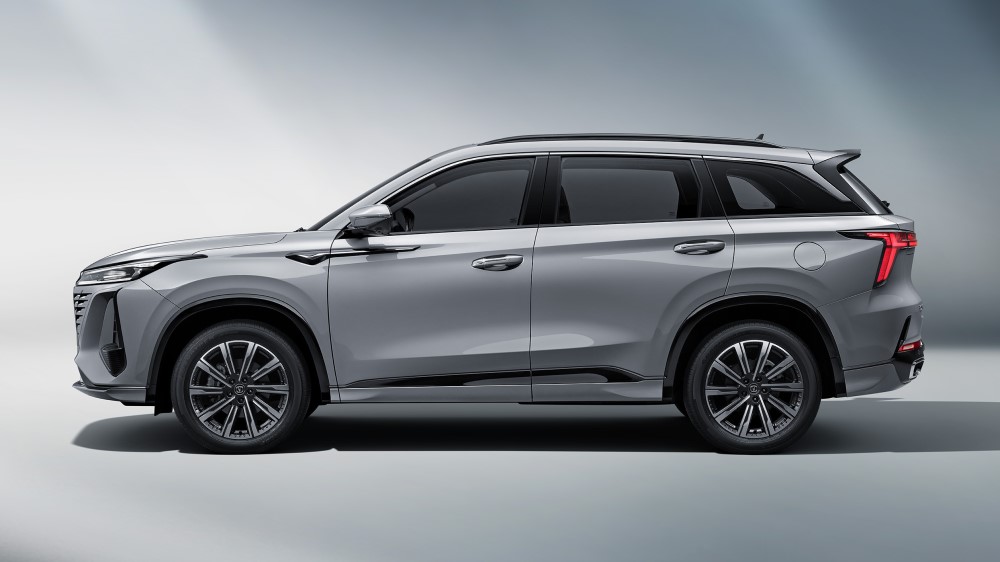 Changan CS75 Plus третьего поколения, вид сбоку