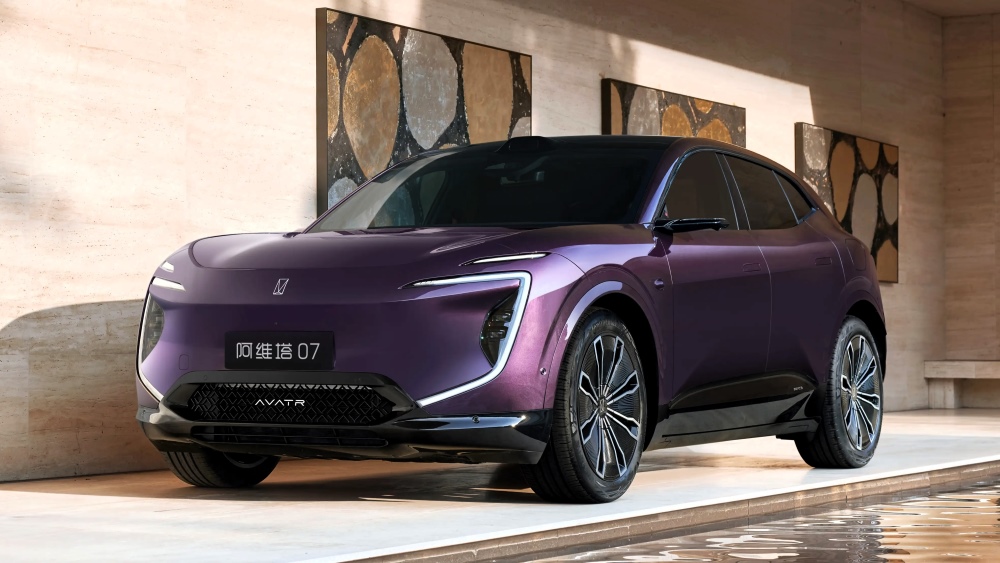 Кроссовер Аватр 07 вид спереди