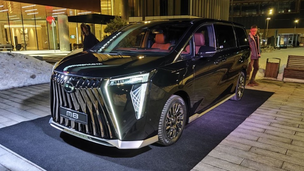 gac m8 презентация сбоку спереди