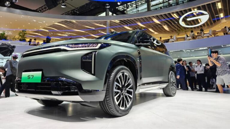 В Китае на автосалоне в Гуанчжоу 2024, представлен внедорожник GAC Trumpchi S7 с системой PHEV третьего поколения