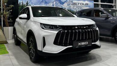 В России поставки официальным дилерам кроссоверов Jetour X50 для продажи, массово начнутся в декабре 2024 года. В России поставки официальным дилерам кроссоверов Jetour X50 для продажи, массово начнутся в декабре 2024 года.
