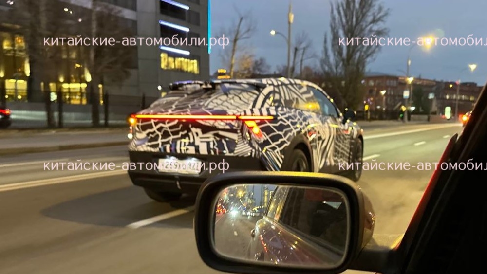 Jiyue 01 Россия, шпионское фото автомобиля из китайского Google в Москве