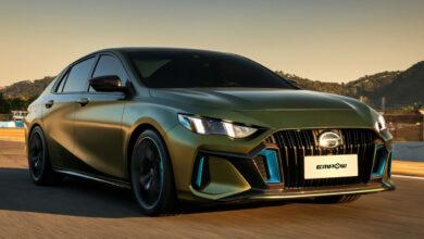 В Россию приезжает новый седан с двумя экранами и классической автоматической коробкой передач В Россию приезжает новый седан с двумя экранами и классической автоматической коробкой передач