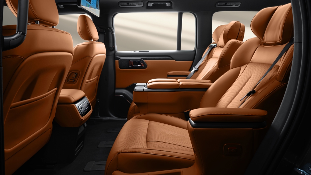 Салон Rox 01 интерьер второго ряда