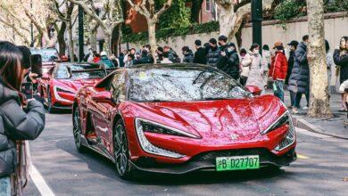 Полиция оштрафовала водителя Yangwang U9 из BYD за уличные танцы в Китае Полиция оштрафовала водителя Yangwang U9 из BYD за уличные танцы в Китае