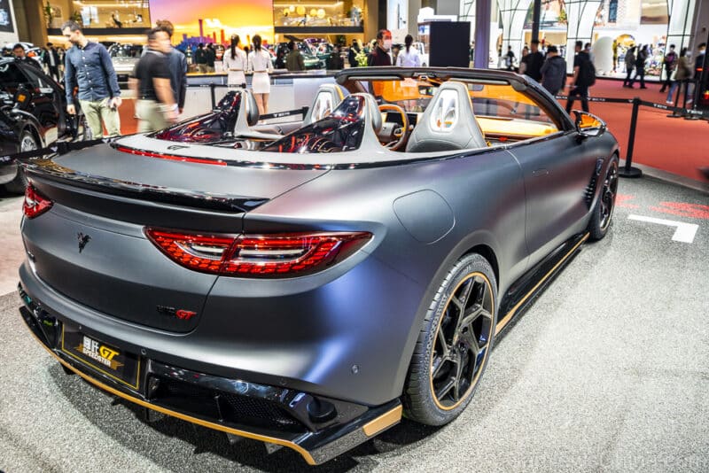 Hongqi H6 ходит топлесс, но это все для галочки?