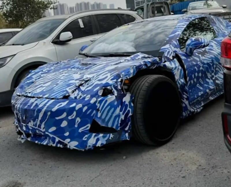 BYD готовит спортивный автомобиль Denza к запуску Шанхайского автосалона
