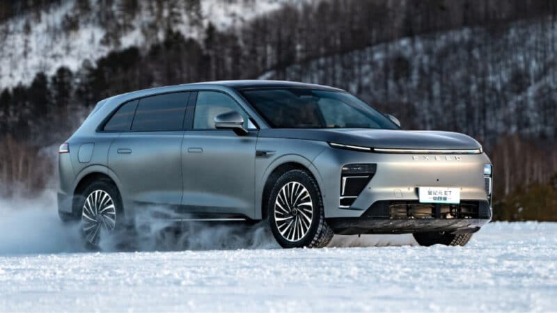 Чери Exlantix ET стал автомобилем 2024 года в Китае