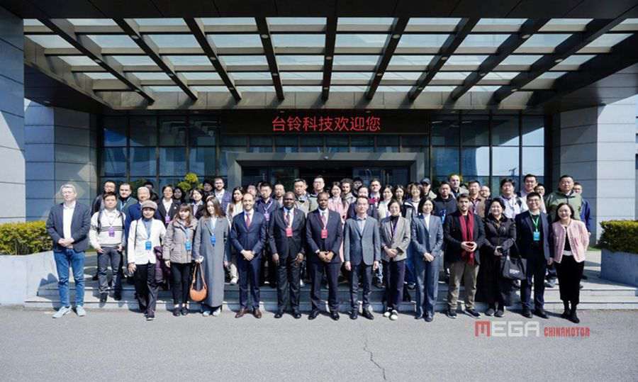 2025 Wuxi Электромобиль Высококачественная экспортная конференция была успешно проведена 2025 Wuxi Электромобиль Высококачественная экспортная конференция была успешно проведена 2025 г. Высококачественный экспортный конференция Wuxi Electric Apenc