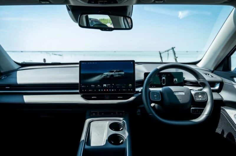 2025 Haval H6 Right-Hand Drive для зарубежного рынка дебютирует 26 марта в автосалоне в Таиланде