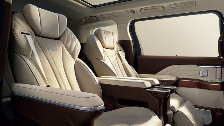 Интерьер Hongqi HQ9 Интерьер Hongqi HQ9