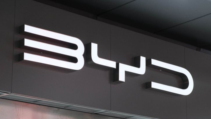 Tesla, подвинься: BYD лидирует на рынке электромобилей четвертый квартал подряд Tesla, подвинься: BYD лидирует на рынке электромобилей четвертый квартал подряд