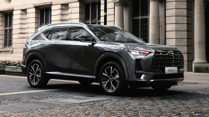 В России появится китайский аналог Toyota RAV4 с классическим «автоматом» и полным приводом В России появится китайский аналог Toyota RAV4 с классическим «автоматом» и полным приводом